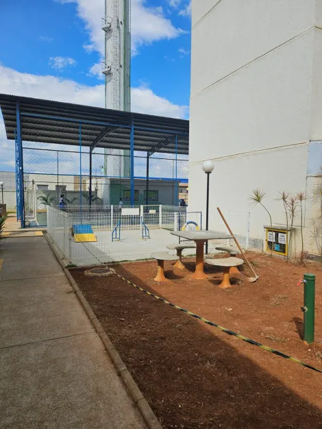 Comprar Apartamentos / Padrão em Suzano R$ 159.000,00 - Foto 4