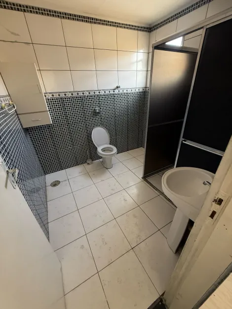 Alugar Casas / Assobradada em Suzano R$ 1.100,00 - Foto 6