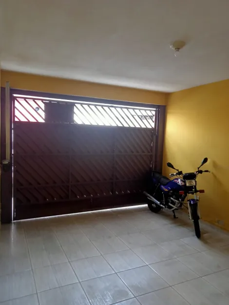Comprar Casas / Sobrado em Poá R$ 400.000,00 - Foto 2