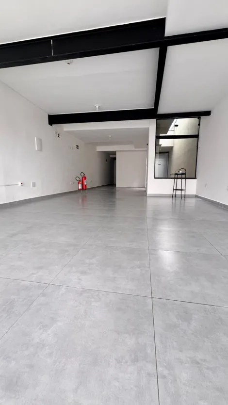 Alugar Comerciais / Prédio Comercial em Suzano R$ 4.500,00 - Foto 5