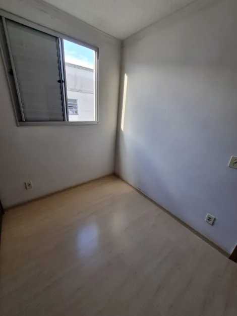 Comprar Apartamentos / Padrão em Suzano R$ 215.000,00 - Foto 14