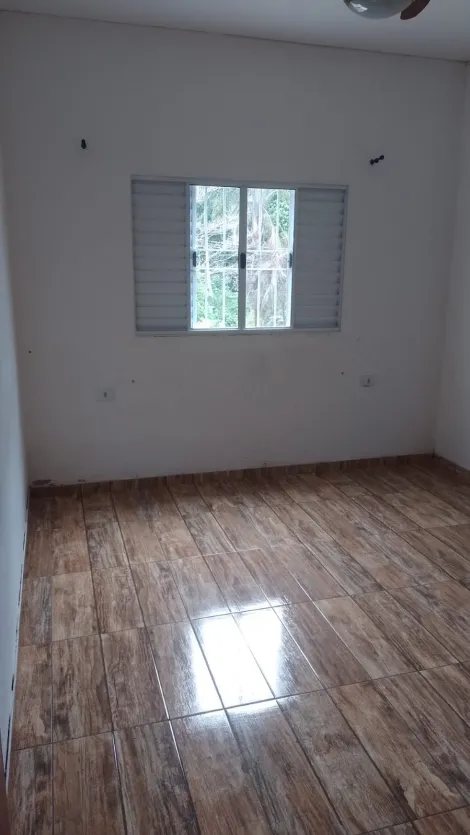 Comprar Casas / Sobrado em Suzano R$ 286.000,00 - Foto 6