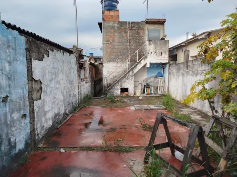 Comprar Casas / Sobrado em Suzano R$ 180.000,00 - Foto 3