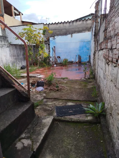 Comprar Casas / Sobrado em Suzano R$ 180.000,00 - Foto 5