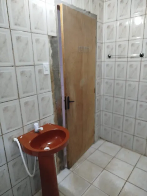 Comprar Casas / Sobrado em Suzano R$ 180.000,00 - Foto 6
