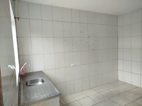 Comprar Casas / Sobrado em Suzano R$ 180.000,00 - Foto 14