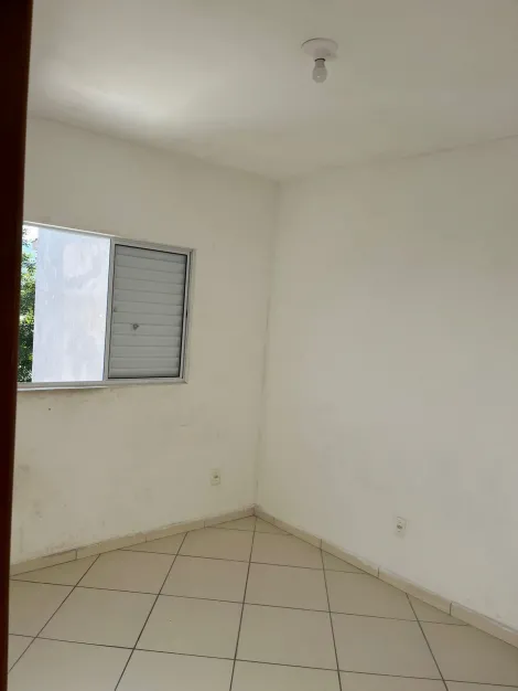 Alugar Casas / Condomínio em Mogi das Cruzes R$ 1.500,00 - Foto 8