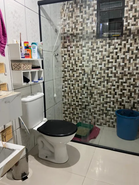 Comprar Casas / Sobrado em Suzano R$ 370.000,00 - Foto 3