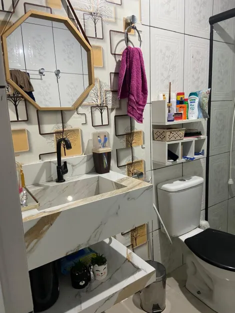 Comprar Casas / Sobrado em Suzano R$ 370.000,00 - Foto 4