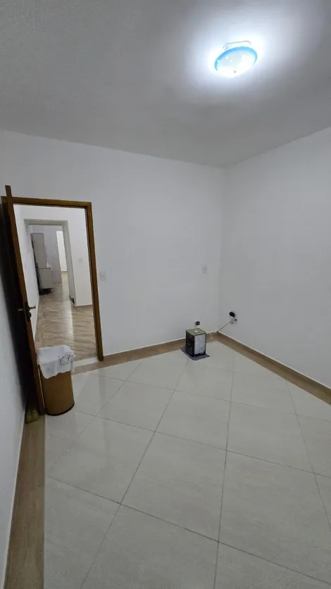 Alugar Casas / Térrea em Suzano R$ 2.050,00 - Foto 8