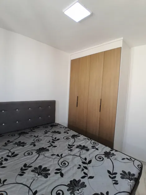 Alugar Apartamentos / Padrão em Itaquaquecetuba R$ 2.155,00 - Foto 3