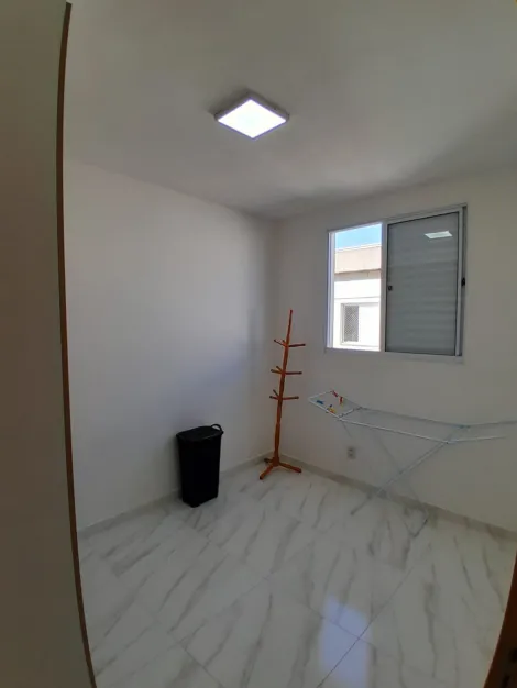 Alugar Apartamentos / Padrão em Itaquaquecetuba R$ 2.155,00 - Foto 17
