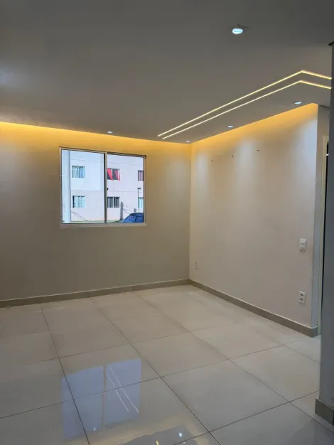 Comprar Apartamentos / Padrão em Suzano R$ 235.000,00 - Foto 3