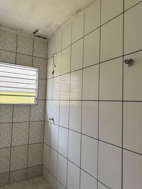 Alugar Casas / Térrea em Suzano R$ 1.800,00 - Foto 5